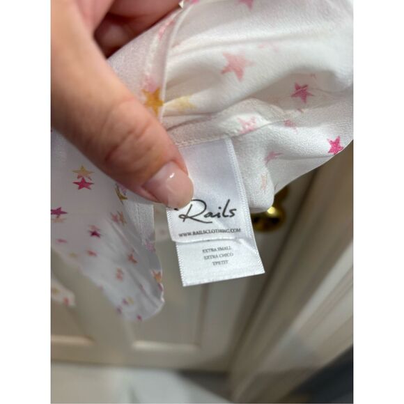 Rails 100% silk button down women’s shirt star print - Picture 6 of 8